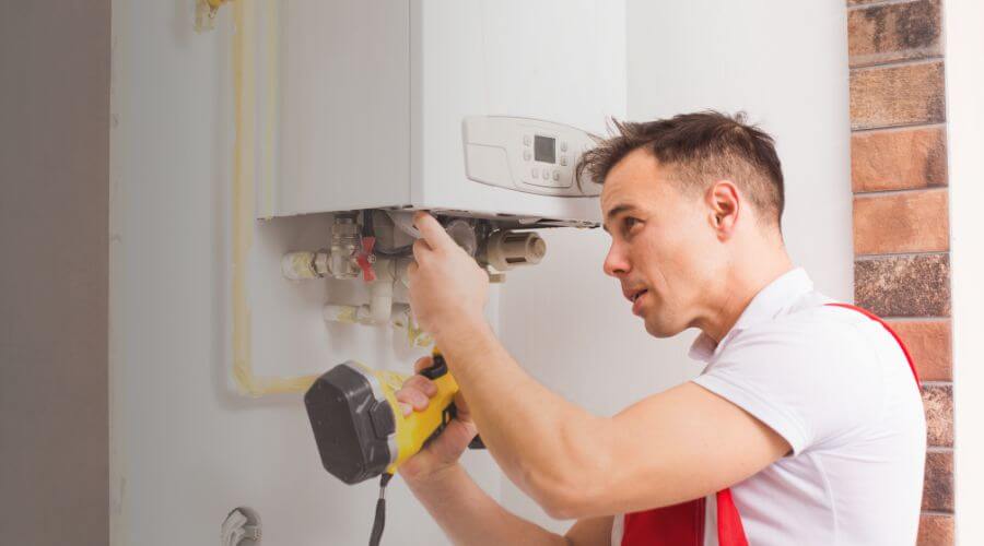 Local water heater installation in Kemah, TX